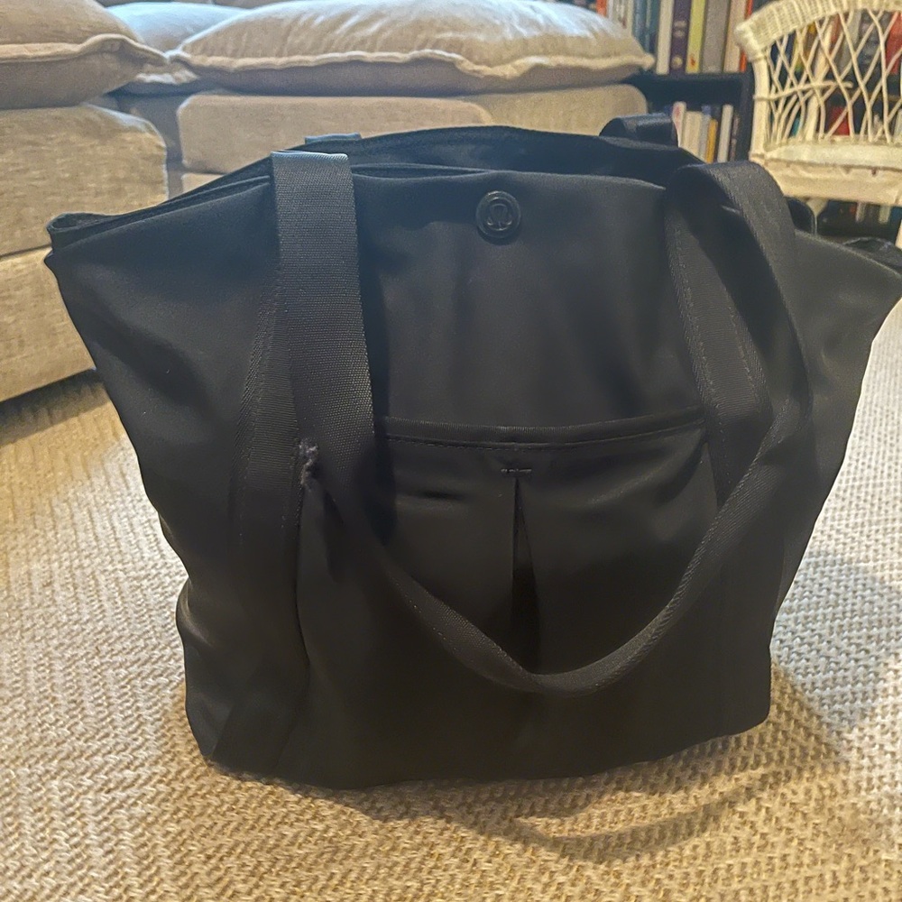 Black Lululemon Tote bag